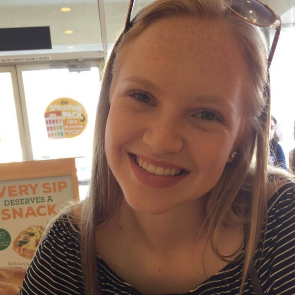 Meet your Posher, Alyssa